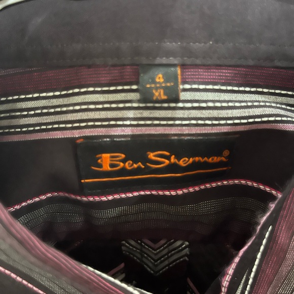 Men’s button down - Picture 3 of 3